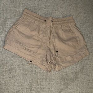Women’s linen shorts